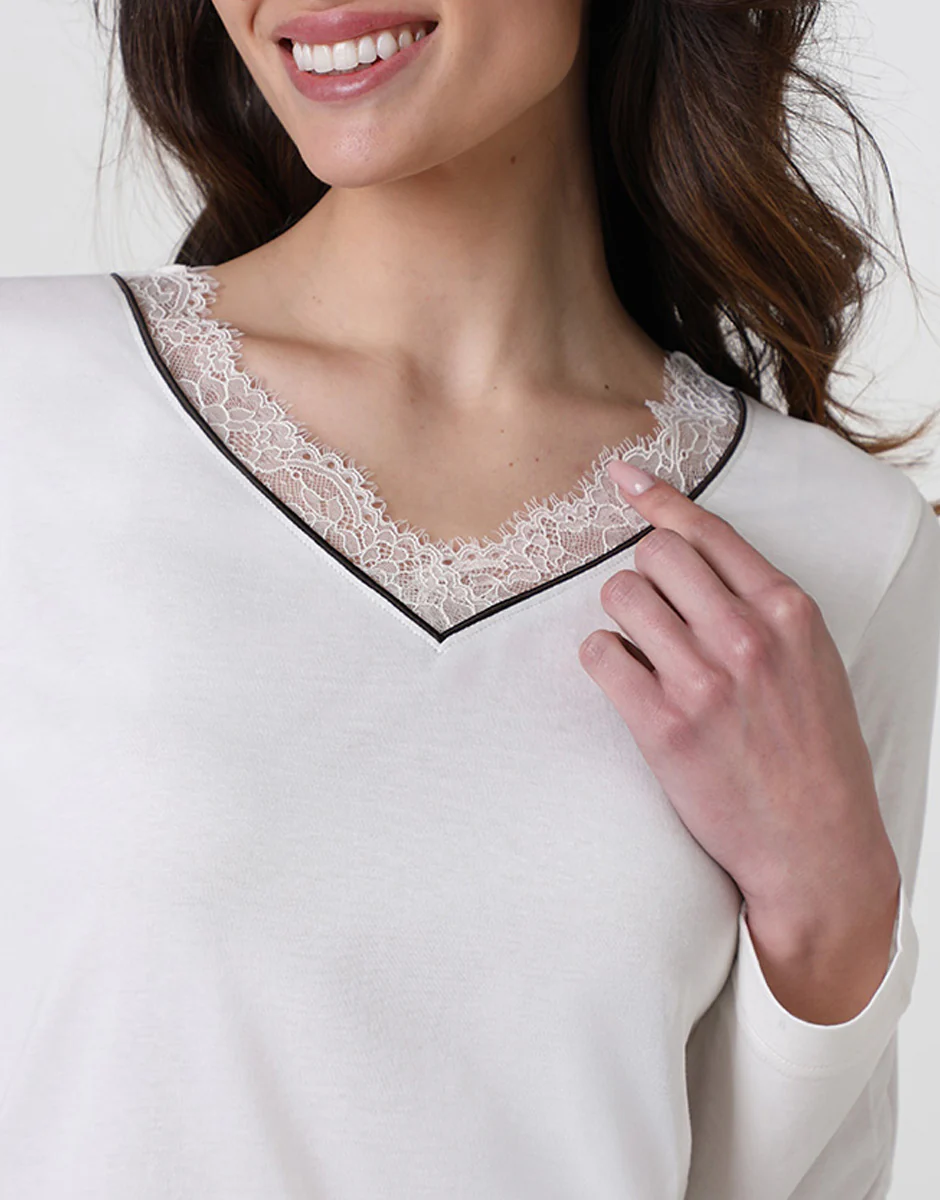 Pigiama Lungo Scollo a V in cotone modal e tela di viscosa, bianco latte